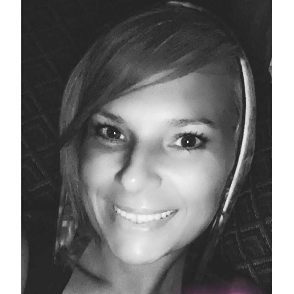 Meet your Posher, Suzzane